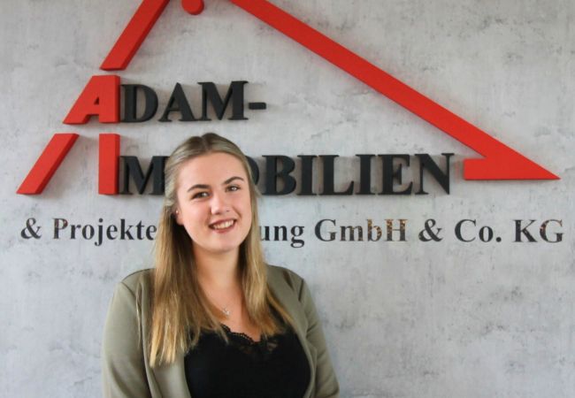 Kontaktinformationen zu Julia Stolte